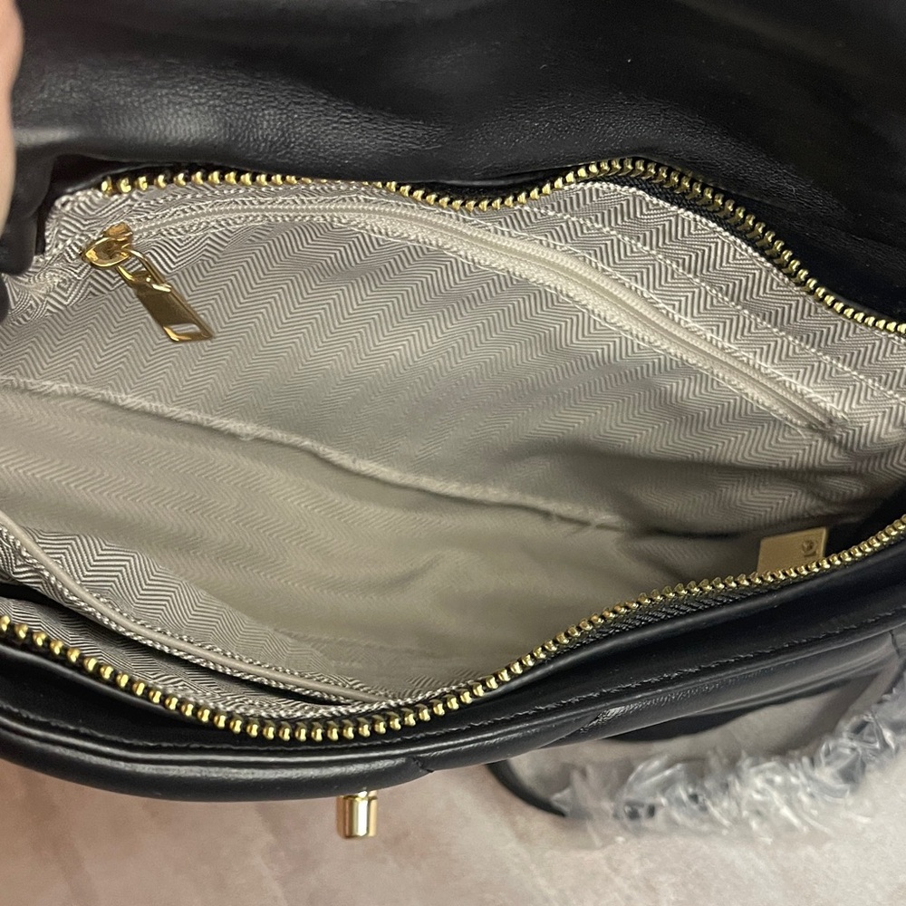 Elegant Black Quilted Bag with Gold Chain- mixed metal - Picture 9 of 13